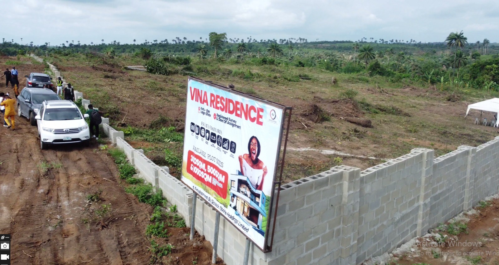 Estate signage and perimeter wall